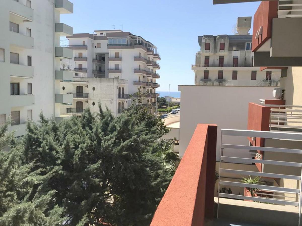 شقة Residenza Estate Vista Mare غالّيبولي المظهر الخارجي الصورة